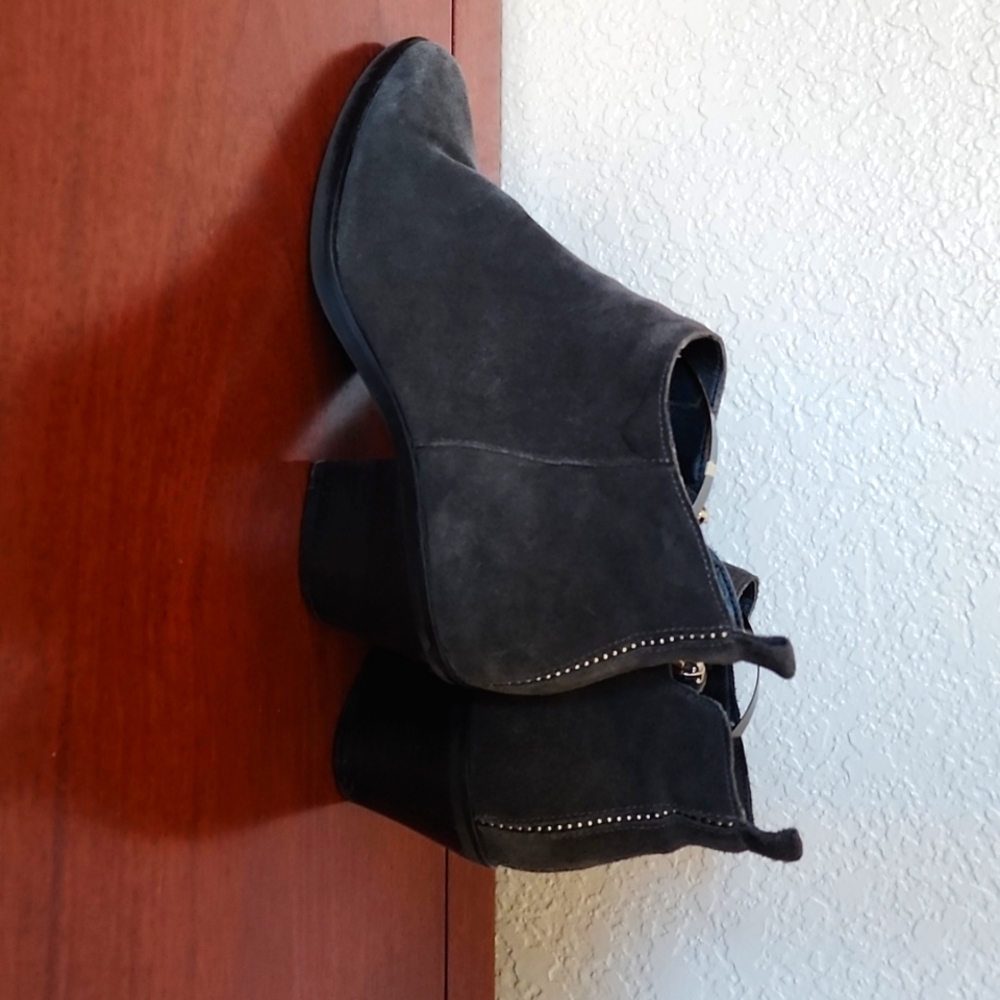 DolceVita Gray Suede Bootie 6.5